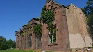 A look inside this very large abandoned cemetery