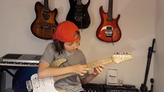 Dustin Tomsen 14 yr - a tapping run over the whole fretboard
