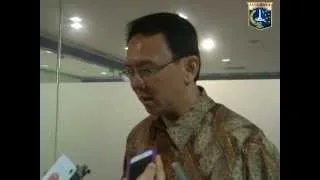 08 Nov 2012 Wagub Bpk. Basuki T. Purnama Doorstop dengan wartawan Balaikota