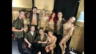 What happens BACKSTAGE at the Strictly pro tour