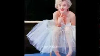 Marilyn Monroe - The " Ballerina " Sitting 1954.