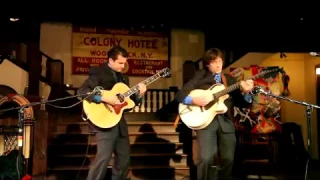 Frank Vignola & Vinny Raniolo   Woodstock Medley