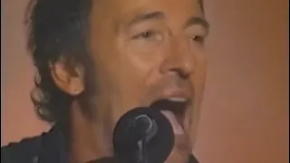 Born to Run - Bruce Springsteen (live at the Hayden Planetarium, New York City 2002)