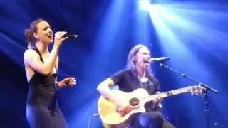 Alter Bridge feat Lzzy Hale - Watch over you (Live @ Manchester, 22 October 2013)