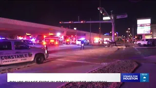 Police chase ends in major crash in west Houston