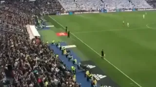 el Bernabeu canta Cholo quedate en partido Real vs At. de Madrid
