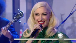 Gwen Stefani Performs ''Jingle Bells'', December 25, 2017