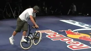 Red Bull Circle Of Balance 2007 Japan BMX Flatland | Raphael Chiquet vs Matt Wilhelm vs Mike S