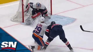 Islanders' Brock Nelson Snaps On One Knee For Team's Third Goal In Five Shots