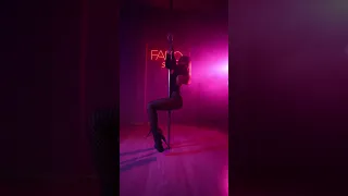 Lina - Fabo Studio - Exotic Pole Dance