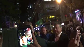 #CharlieHunnam signing autographs on red carpet of #Papillon during #TIFF17 in Toronto