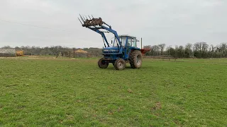 Spreading fertiliser 2023 -Leyland 272