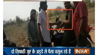 Caught on Camera: 2 Police Constables Caught Taking Bribe in Chhatarpur