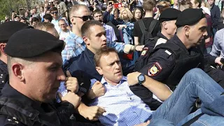 В Москве и ряде городов РФ задержаны сторонники Навального…