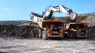 Liebherr Mining Excavator 9400 vs Komatsu HD 1500 ◇ Double side Loading