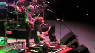 Phish 11.25.2009 Wachovia Center - Birds Of A Feather (part 1)