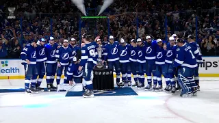 The Lightning won the Eastern Conference and touched the Prince of Wales Trophy ⚡️