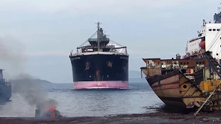 Top Ships Beaching Videos