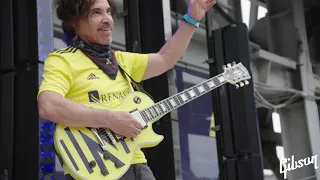 John Oates of Hall & Oates rocks the Gibson Guitar Riff to kick off Nashville SC vs Inter Miami CF