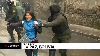 Affrontements entre étudiants et policiers en Bolivie