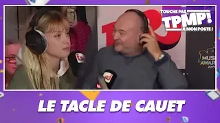 Cauet tacle Angèle en direct à la radio