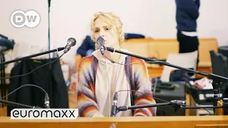 Musician Agnes Obel Shows Us Her Intimate Berlin Studio & Improvises With Her Band | DW Euromaxx