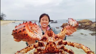 10 kilograms of giant crabs, colorful coral fish. So delicious! Heavenly sea