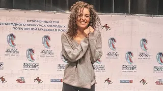 Крымская татарка Севиль Велиева прошла в финал «Новой Волны»