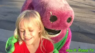 Kid Pees on Barney - Theyworkfortips.com