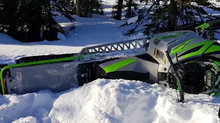 СНЕГОХОД ARCTIC CAT HARD CORE EVO 雪地車俄羅斯