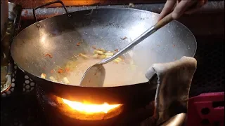 Bangkok Street Food - Pad Thai