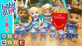 👶Baby Alive Daycare! The boys play with McDonalds Happy Meal toys but won't share with Kitty😈