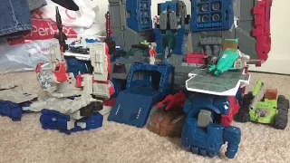 Transformers Titans Return Optimus Prime vs Soundwave stop motion
