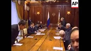 Medvedev meets with Abbas and Palestinian delegation