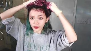 My New Hair Color! | Dyeing from Green to Purple