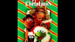 A Muppet Family Christmas - 10 - Carol Sing