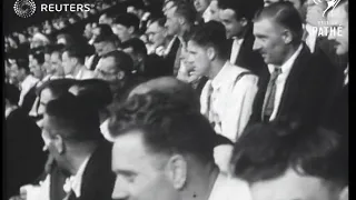 West Ham United wins the cup final against Blackburn rovers (1940)