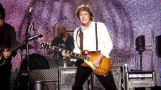 Paul McCartney - 21st Nov - Sao Paulo - Sgt. Pepper's (reprise)/ The End (and his fall)