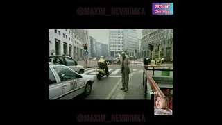 Гоблин(Пучков) поëт песенку?