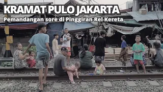 Berbahaya? Pemandangan Sore Di Pinggiran Rel Kereta Jakarta | Real Life In Jakarta