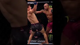 Yoel Romero vs Paulo Costa | Super Slow Mo