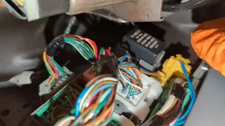 Honda/Acura Accord TSX flasher relay removal