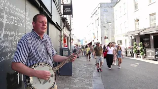 Robin Hey Busking in Galway Ireland - The Fields of Athenry