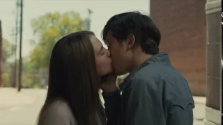 Paper Towns : Cara Delevingne kissing Nat Wolff