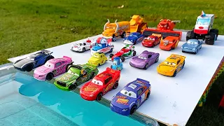 Looking for Disney Pixar Cars On The Rocky Road : Lightning Mcqueen, Cruz, Storm, Mater, Finn, Frank