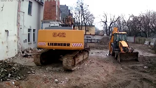 Trwa wyburzanie Jutrzenki przy węźle Garbary. 03.02.2018