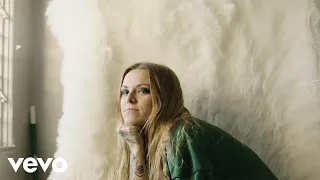 Lauren Sanderson - INTERNET (Official Video)