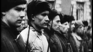 1:19 Булат Окуджава "Песня московских ополченцев", фрагмент из фильма "Неизвестная война".