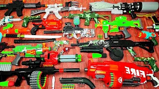 Collecting weapons M4A1 Gun Shotgun Katana Sword Anaconda Gun Desert Eagle Revolver Gun Glock Pistol