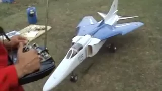 Полёт реактивной модели Миг-27